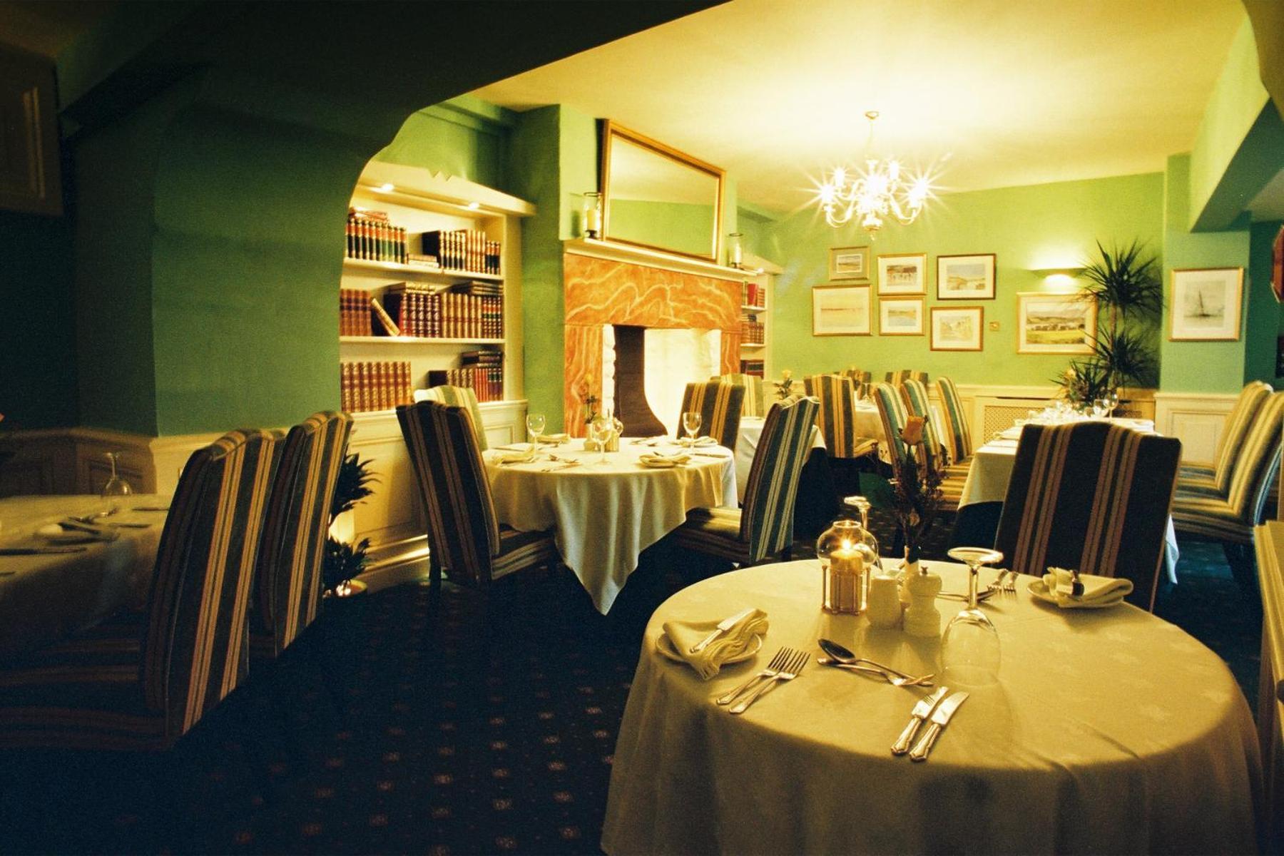 Bishopsgate House Hotel Beaumaris Exterior photo
